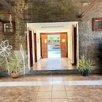 Castelo De Santa Teresa Guest House